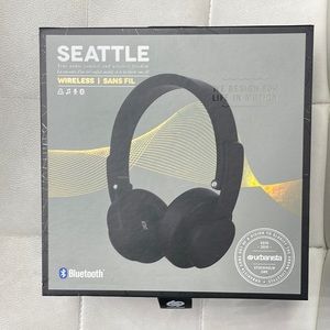 Wireless headphones superb sound for a life in motion